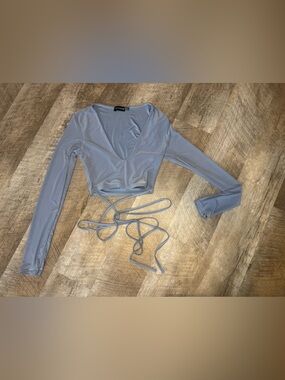 PrettyLittleThing Light periwinkle blue Wrap Crop Top with Long Sleeves